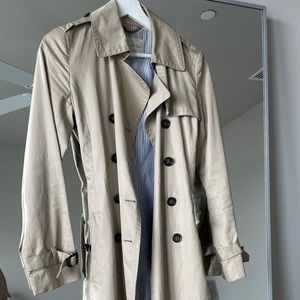 Banana Republic beige trench coat XS